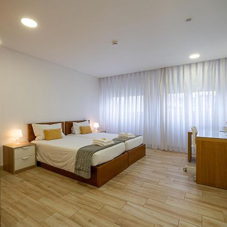 São João da Madeira Central Suites מראה חיצוני תמונה
