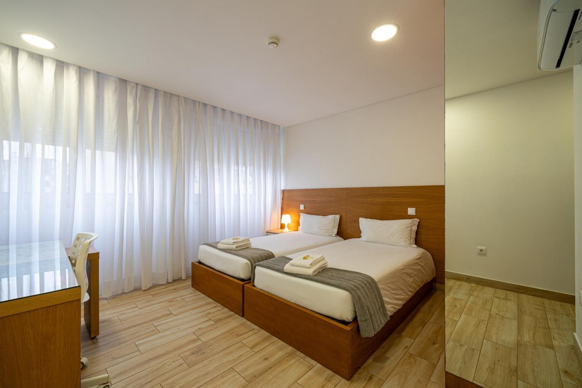 São João da Madeira Central Suites מראה חיצוני תמונה