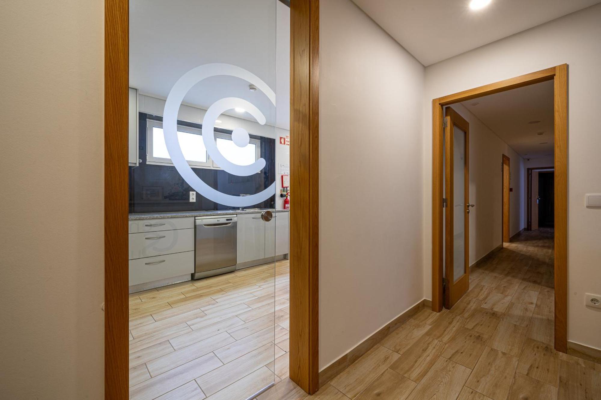 São João da Madeira Central Suites מראה חיצוני תמונה