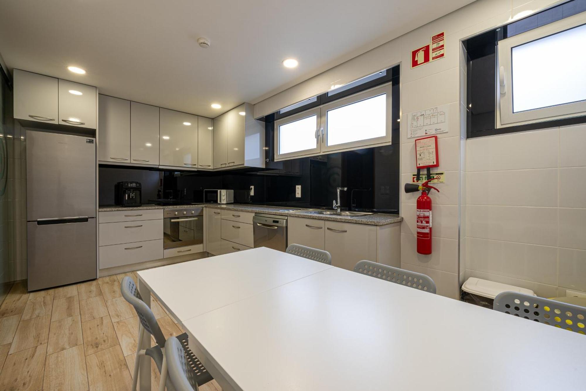São João da Madeira Central Suites מראה חיצוני תמונה