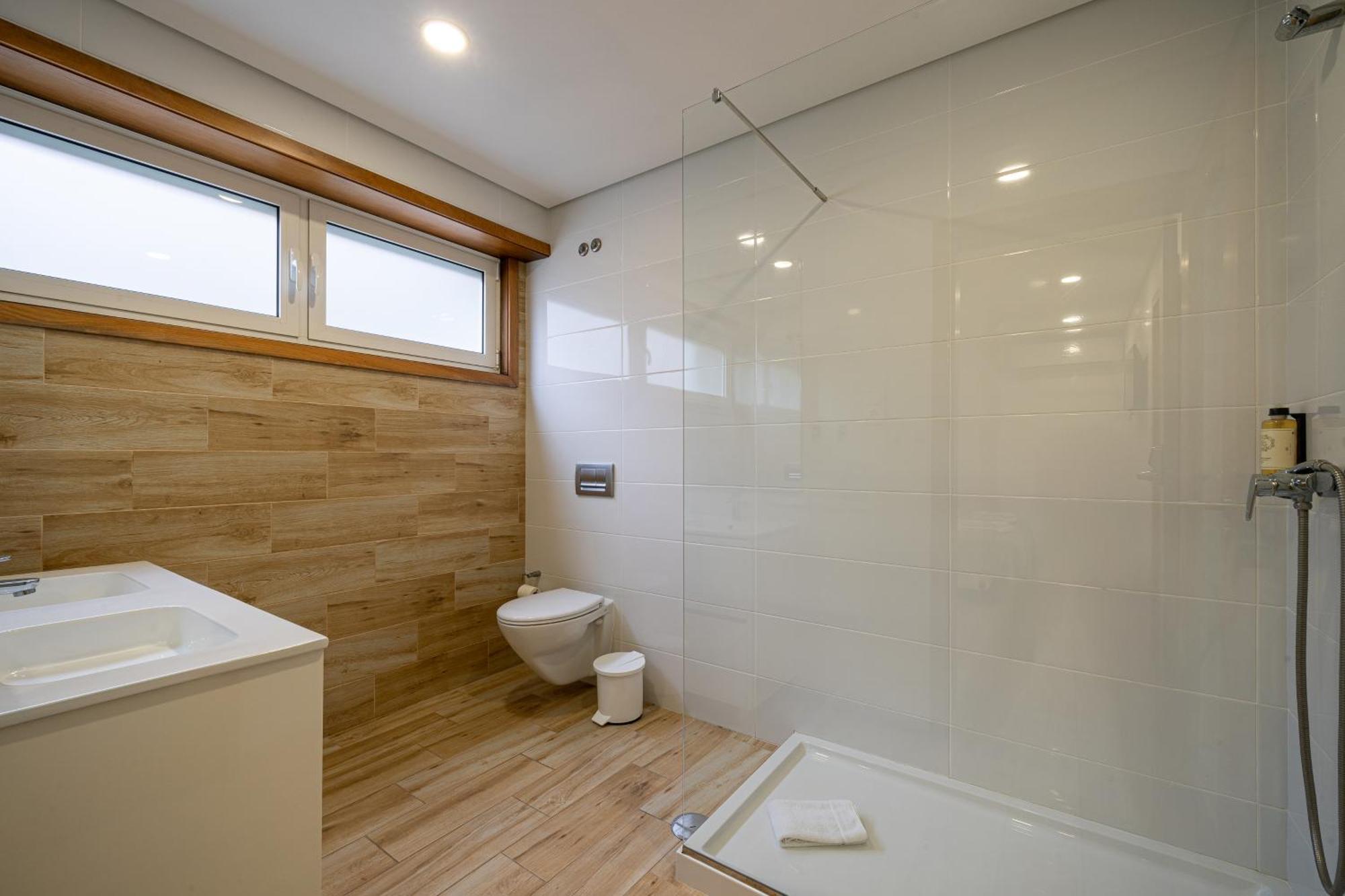 São João da Madeira Central Suites מראה חיצוני תמונה