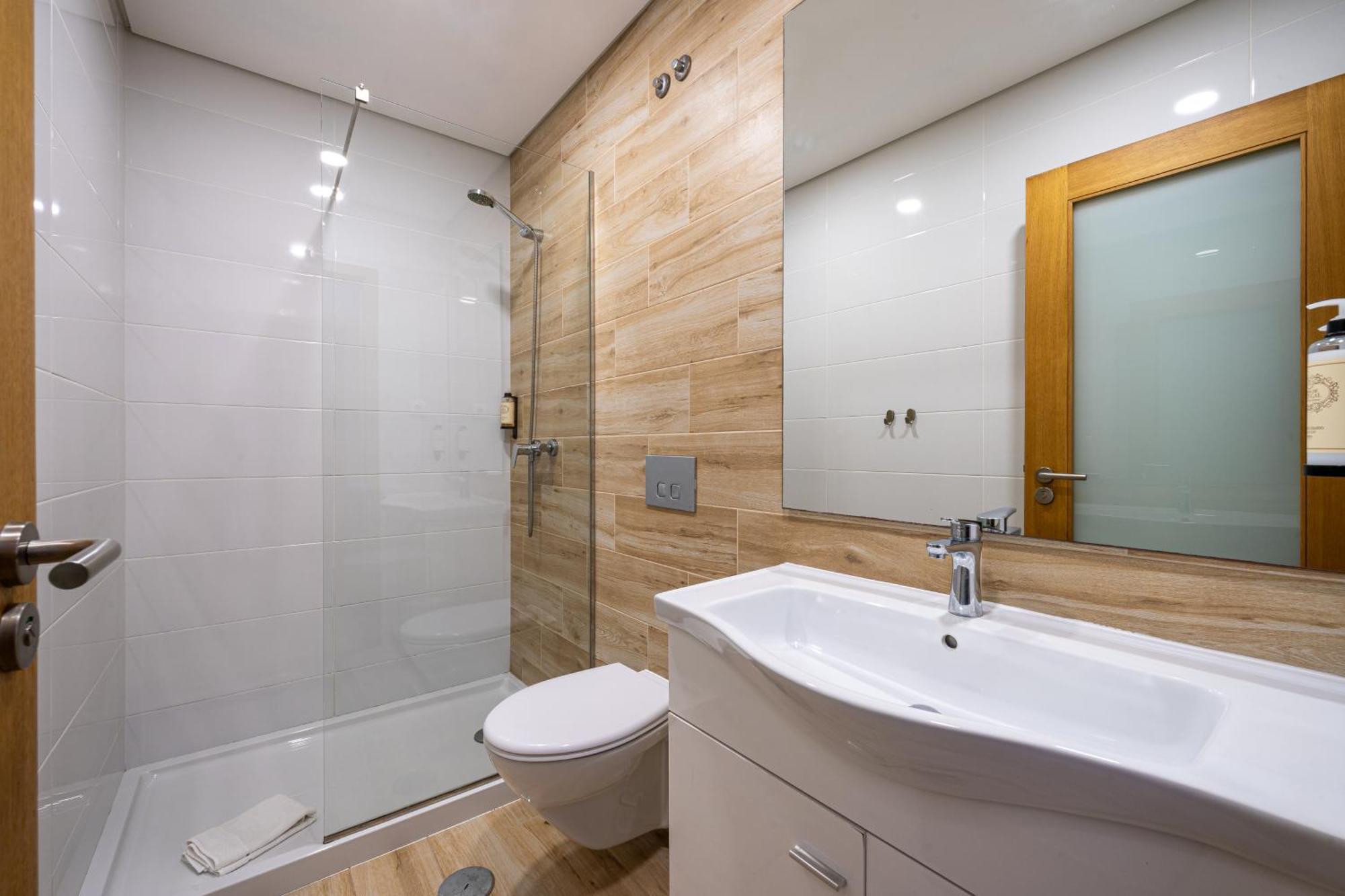 São João da Madeira Central Suites מראה חיצוני תמונה