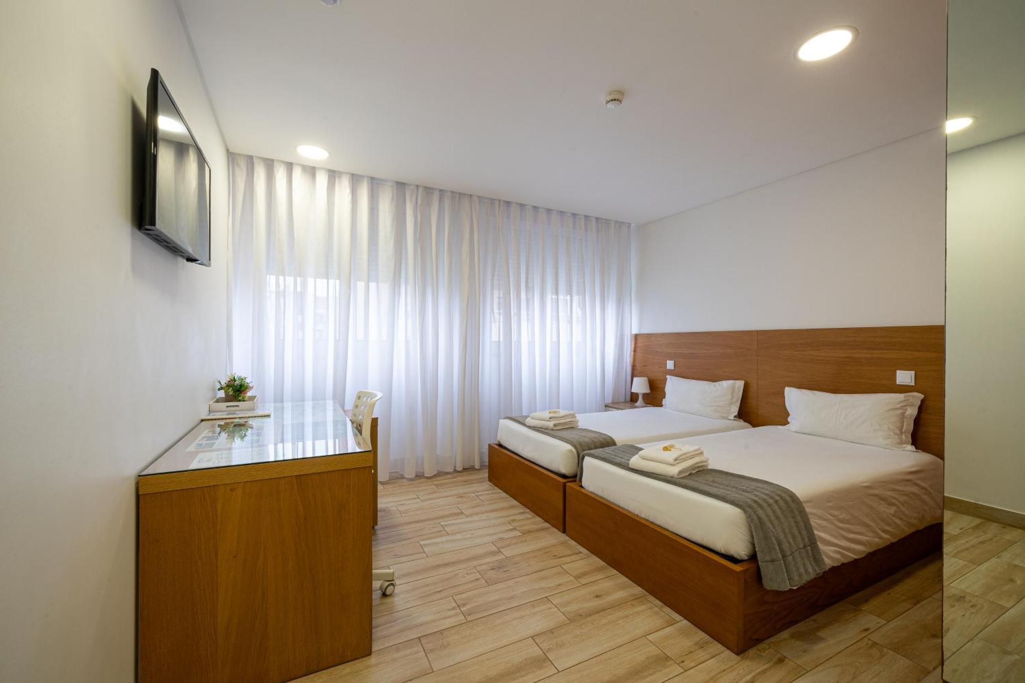 São João da Madeira Central Suites מראה חיצוני תמונה