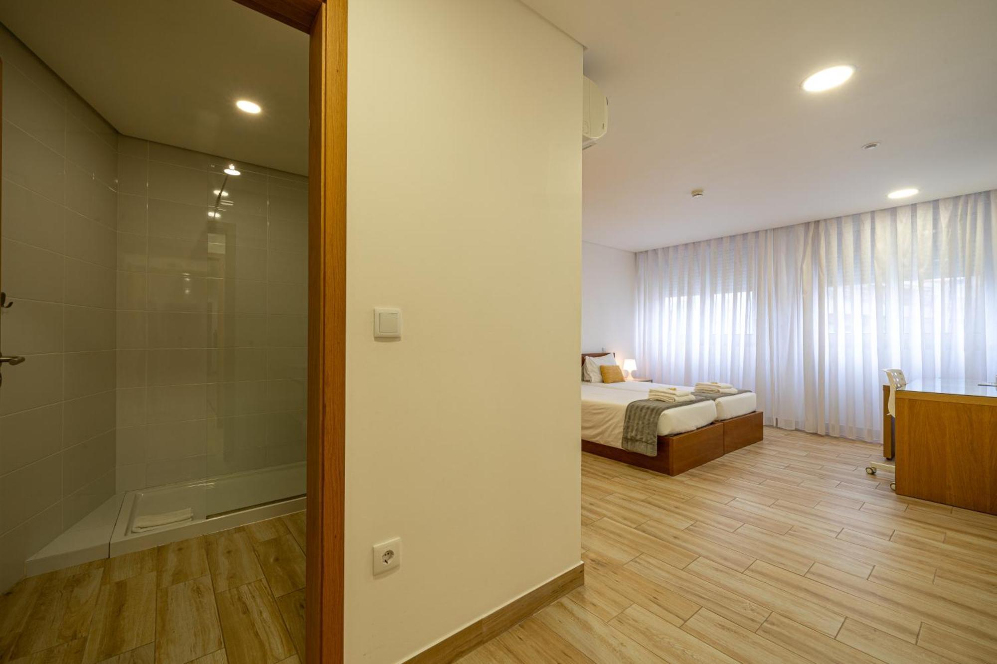 São João da Madeira Central Suites מראה חיצוני תמונה